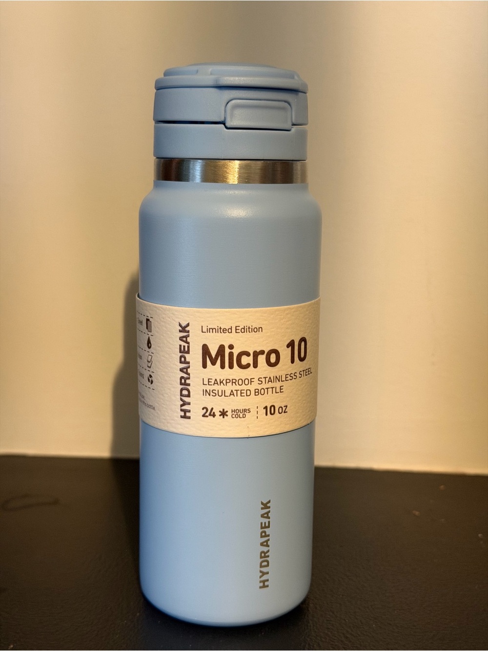 NWT Hydrapeak Baby Blue Micro 10oz Insulated Stainless Steel Bottle - Light Blue
